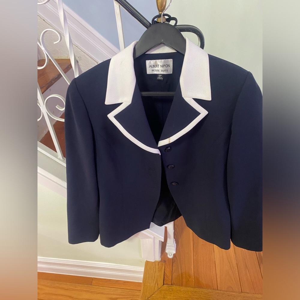 Beautiful Albert Nipon navy blue blazer! Little stain on color (see picture)